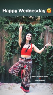 Cassie Steele feet photo 2