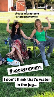 Cassie Steele feet photo 19