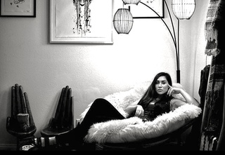 Cassie Steele feet photo 10