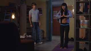 Cassie Steele feet photo 7