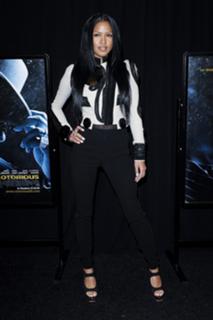 Cassie Ventura feet photo thumbnail