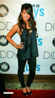 Cassie Ventura feet photo thumbnail