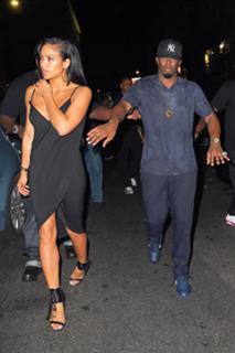 Cassie Ventura feet photo thumbnail