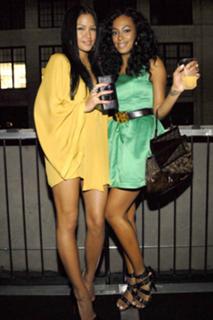 Cassie Ventura feet photo thumbnail