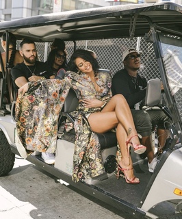 Cassie Ventura feet photo thumbnail
