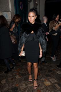 Cassie Ventura feet photo thumbnail