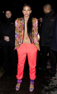 Cassie Ventura feet photo thumbnail