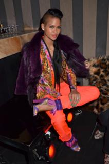 Cassie Ventura feet photo thumbnail
