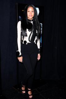 Cassie Ventura feet photo thumbnail