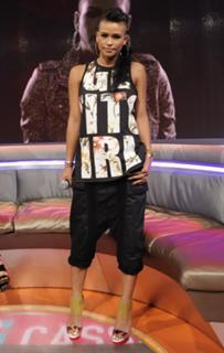 Cassie Ventura feet photo thumbnail