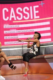 Cassie Ventura feet photo thumbnail