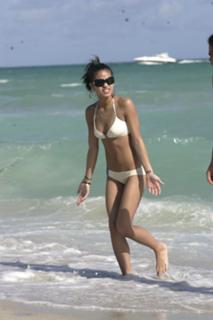 Cassie Ventura feet photo thumbnail