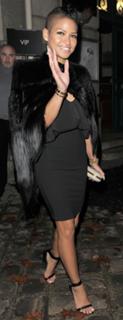 Cassie Ventura feet photo thumbnail