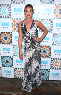 Cat Deeley feet photo thumbnail