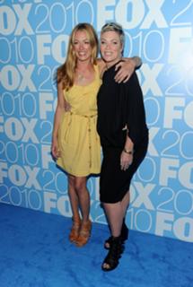 Cat Deeley feet photo thumbnail