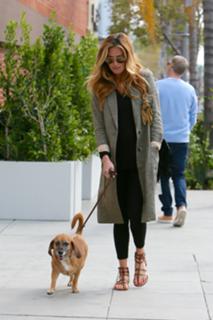 Cat Deeley feet photo thumbnail