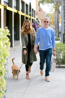 Cat Deeley feet photo thumbnail