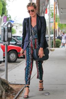 Cat Deeley feet photo thumbnail