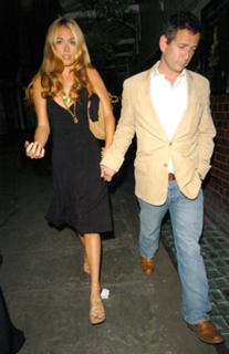Cat Deeley feet photo thumbnail