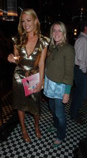 Cat Deeley feet photo thumbnail