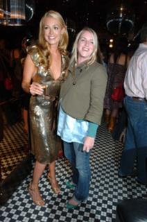 Cat Deeley feet photo thumbnail