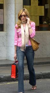 Cat Deeley feet photo thumbnail