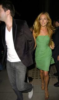 Cat Deeley feet photo thumbnail