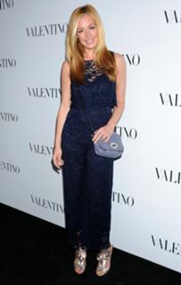 Cat Deeley feet photo thumbnail
