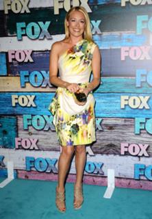 Cat Deeley feet photo thumbnail