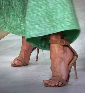 Cat Deeley feet photo 16