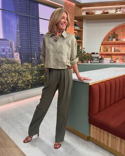 Cat Deeley feet photo 18