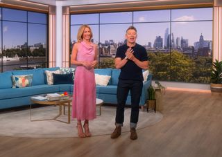 Cat Deeley feet photo 11