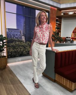 Cat Deeley feet photo 8
