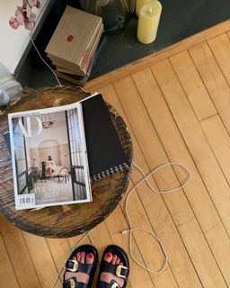 Cat Deeley feet photo 6