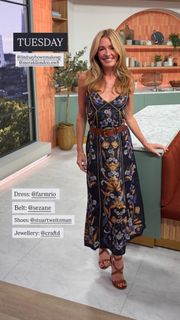 Cat Deeley feet photo 1