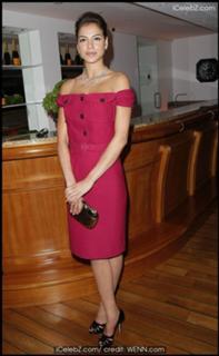 Catalina Denis feet photo 3