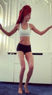 Catalina Denis feet photo 9