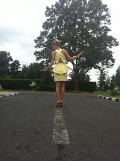 Catalina Grama feet photo 2