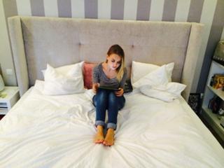 Catalina Grama feet photo 11