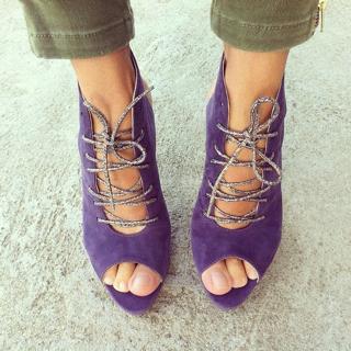 Catalina Grama feet photo 8