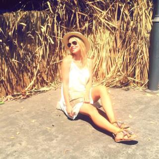 Catalina Grama feet photo 20