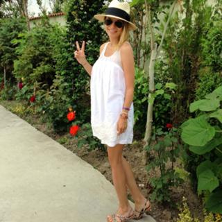 Catalina Grama feet photo 7
