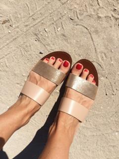 Catalina Grama feet photo 2