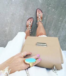 Catalina Grama feet photo 19