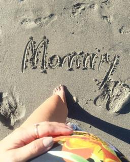 Catalina Grama feet photo 12