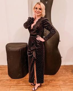 Catalina Grama feet photo 1