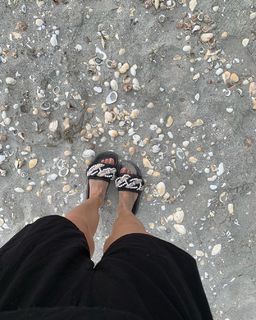 Catalina Grama feet photo 19