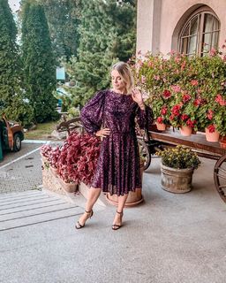Catalina Grama feet photo 9