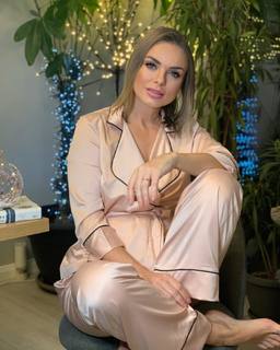 Catalina Grama feet photo 15