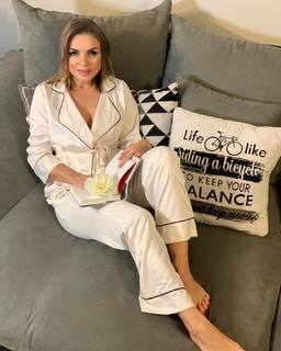 Catalina Grama feet photo 14